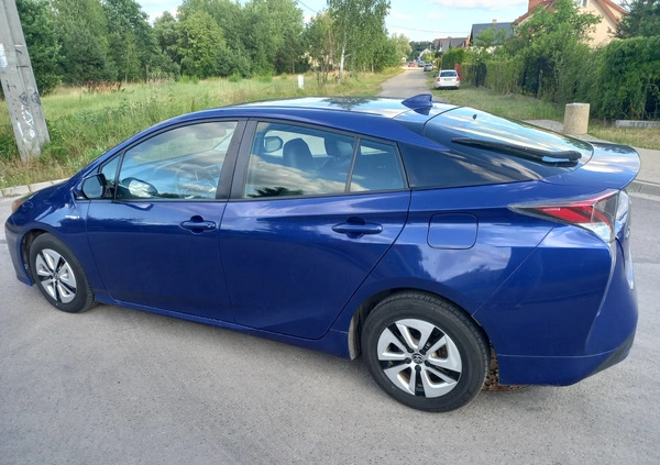 Toyota Prius cena 49999 przebieg: 198000, rok produkcji 2016 z Jasło małe 56